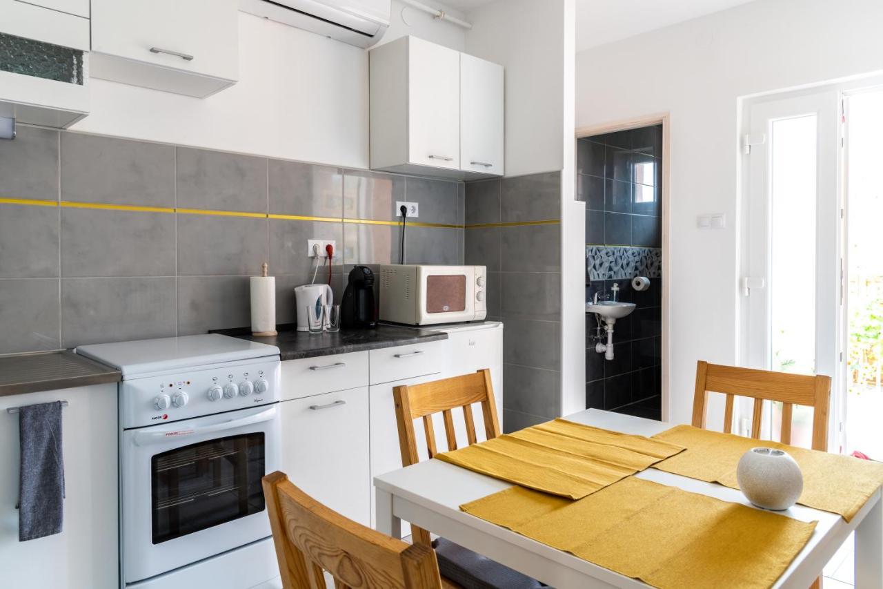 Nemeth Apartman ケストヘイ エクステリア 写真