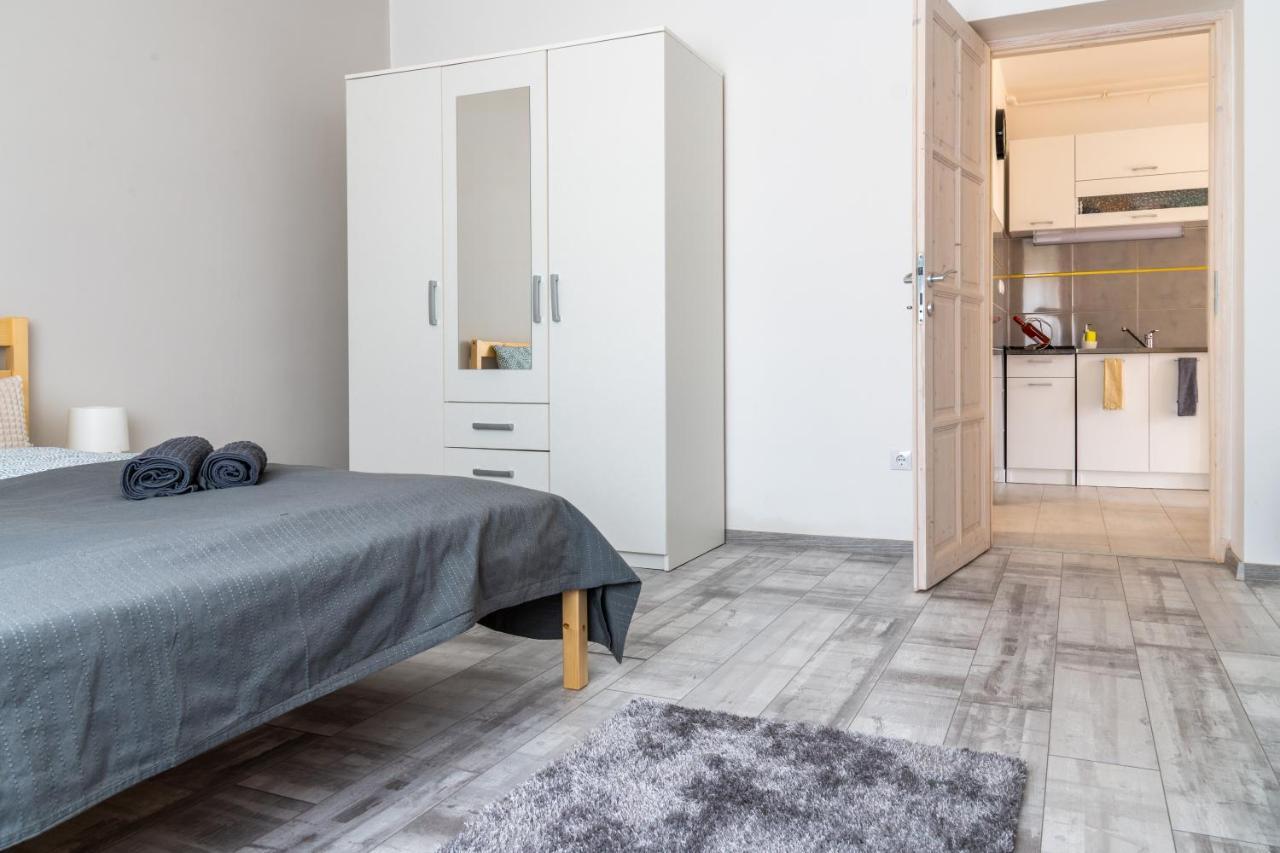 Nemeth Apartman ケストヘイ エクステリア 写真