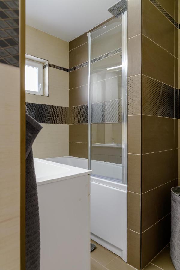 Nemeth Apartman ケストヘイ エクステリア 写真